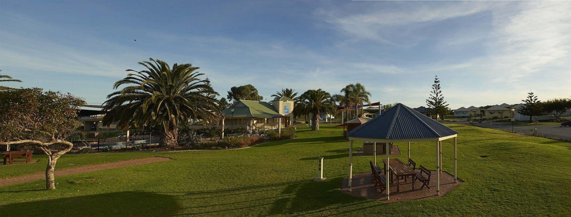 The Retreat West Beach Parks Аделаида Экстерьер фото